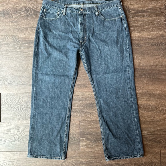 Levi jeans Size W42 L32 - Picture 10 of 10